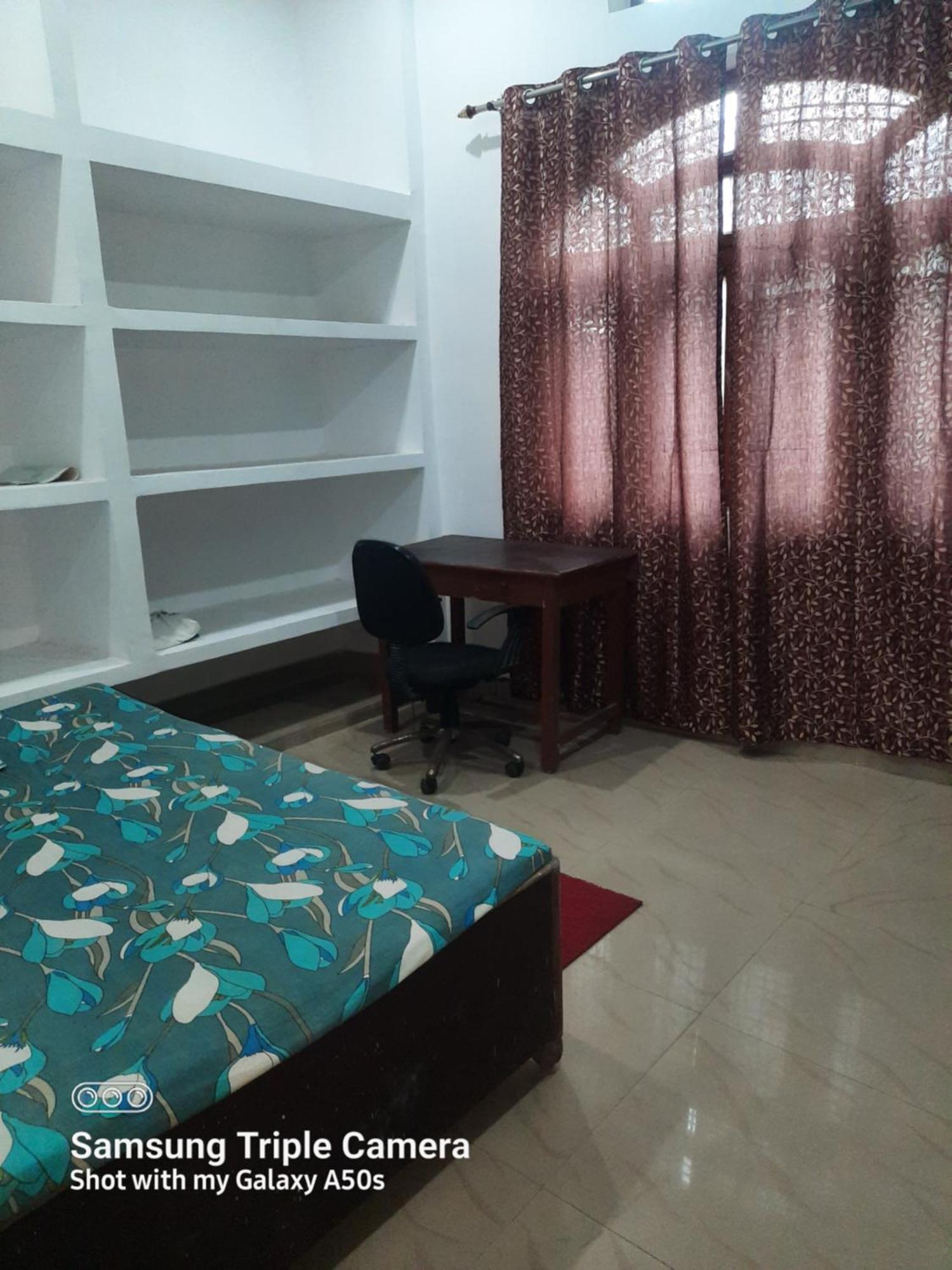 Gokul Pg Homestay Gorakhpur Buitenkant foto